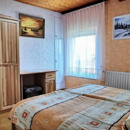 Ferienwohnung Fuer 6 Personen Ca 110 Qm In Zalakaros, Westungarn Zala *