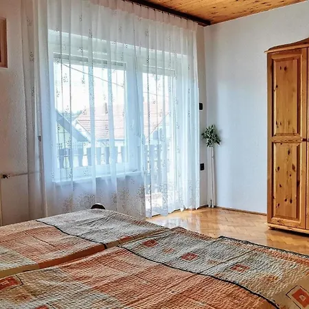 Ferienwohnung Fuer 6 Personen Ca 110 Qm In Zalakaros, Westungarn Zala شقة